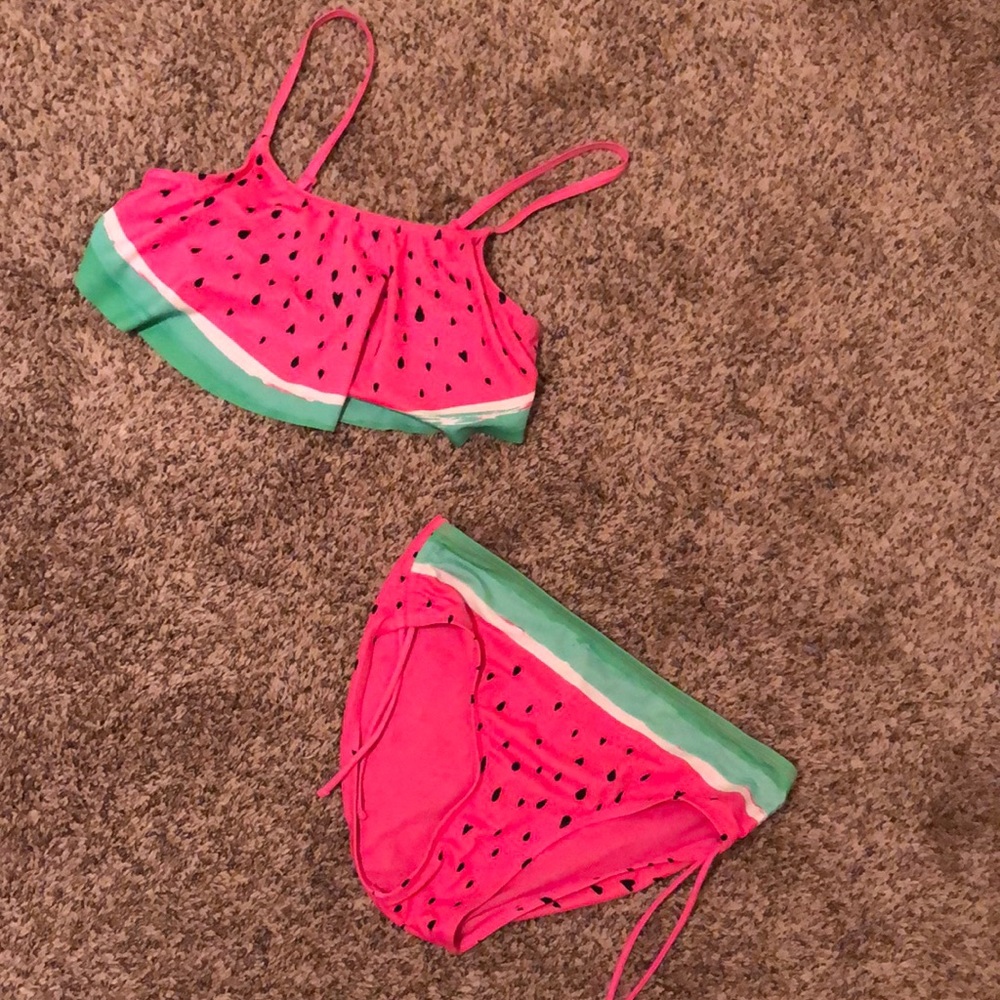 Super cute swim suit